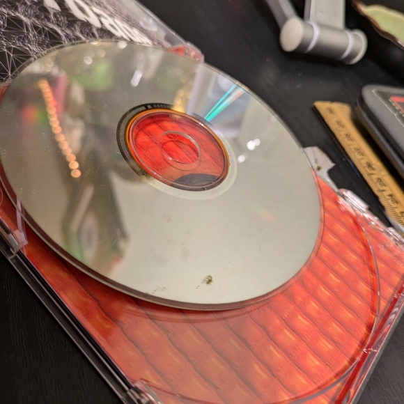 Garage Version 2.0 CD - Red - Picture 6 of 6